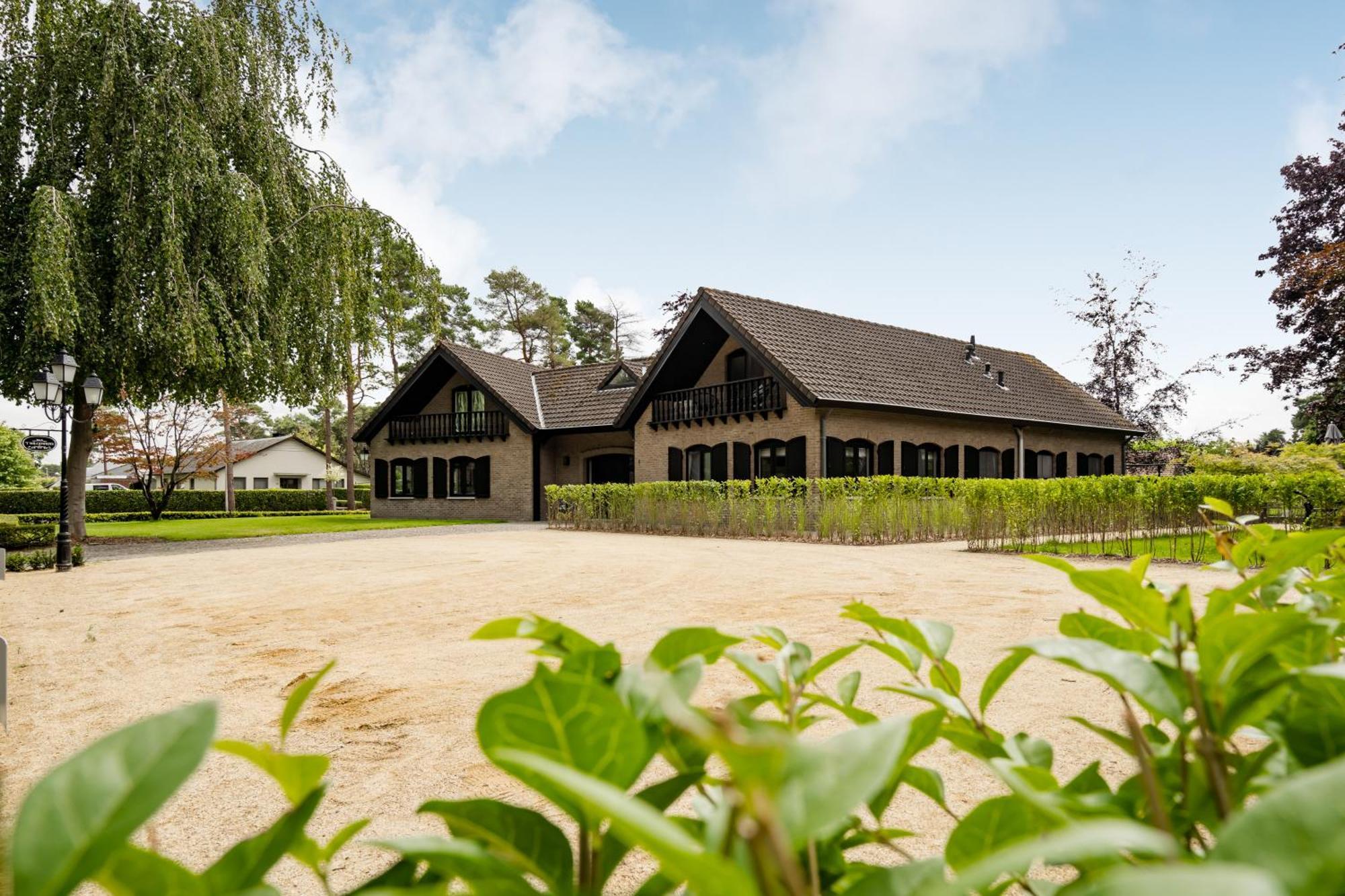'T Wilgenhuys Hotel Lommel Exterior foto